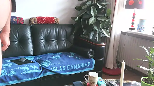 Snapshot of Exhib070 chatting on August 1, 2026, 11:20 am Exhib070 online show from August 1, 2026, 11:20 am