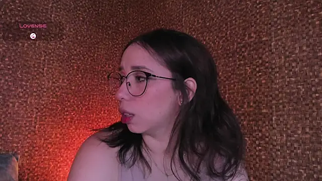 Snapshot of Apartment28 chatting on June 11, 2026, 2:11 am Apartment28 online show from June 11, 2026, 2:11 am