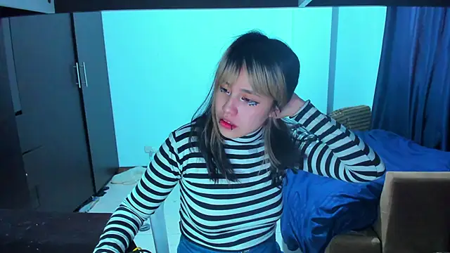 Akane-Mou online show from January 19, 2025, 11:34 am