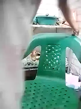 valeriaswang Lucas online show from April 21, 2026, 7:58 am