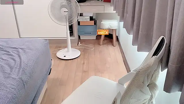 tw yaya online show from September 24, 2025, 1:09 am