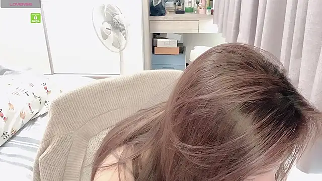 tw yaya online show from November 26, 2025, 2:45 am