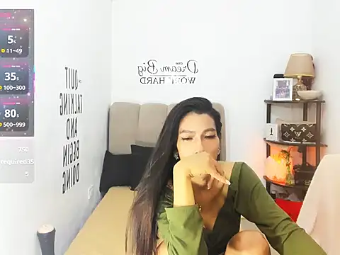 Trixie Mattel21 online show from March 2, 2026, 5:08 am