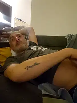 cuci45 online show from November 13, 2025, 1:26 am