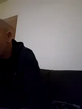 cuci45 online show from February 8, 2026, 10:13 pm