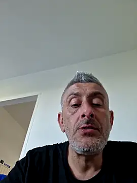 Snapshot of cuci45 chatting on May 3, 2026, 4:02 pm cuci45 online show from May 3, 2026, 4:02 pm