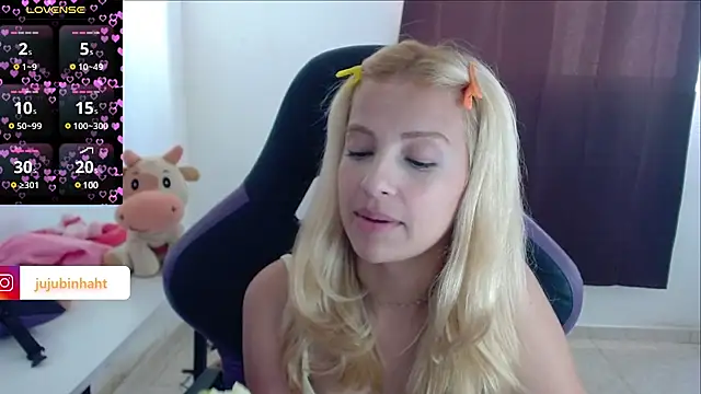 jujubinhahot online show from March 21, 2025, 10:50 am