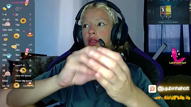 jujubinhahot online show from April 20, 2026, 10:18 am