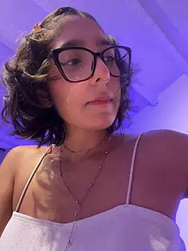 aurora xoxo online show from February 9, 2025, 4:36 am