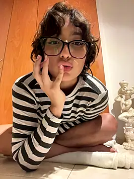 aurora xoxo online show from September 20, 2025, 2:56 am