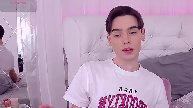 RobbyCharming online show from February 21, 2025, 7:54 pm