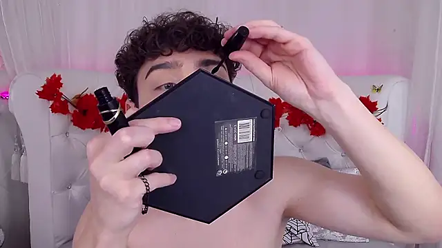 RobbyCharming online show from November 1, 2025, 3:30 am