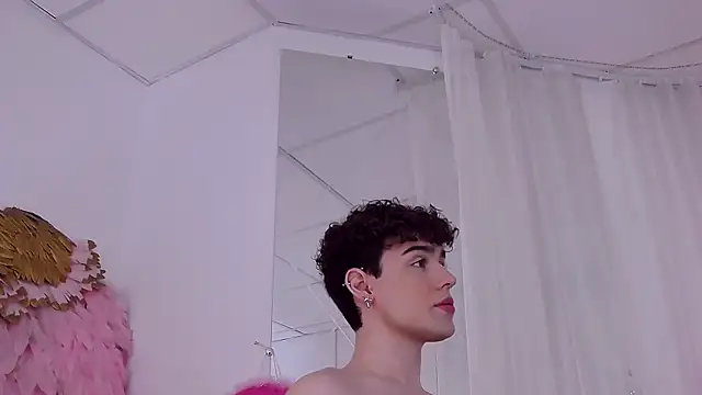 RobbyCharming online show from November 17, 2025, 3:45 am