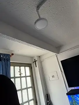 charlotte stevenss  online show from September 12, 2025, 2:39 pm