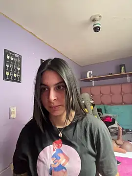 charlotte stevenss  online show from November 30, 2025, 3:16 pm