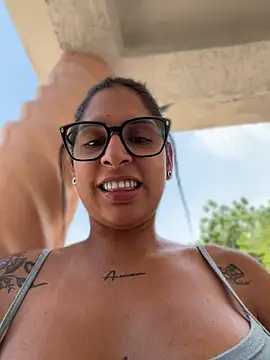 charlotte stevenss  online show from April 10, 2026, 5:39 pm