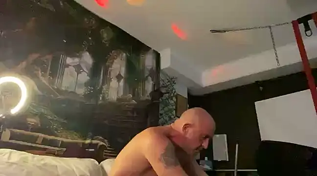 OSIRlS online show from February 1, 2025, 12:16 pm