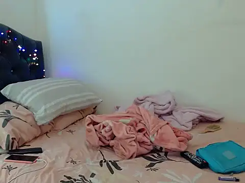 gooddes303salome online show from October 3, 2025, 1:02 am