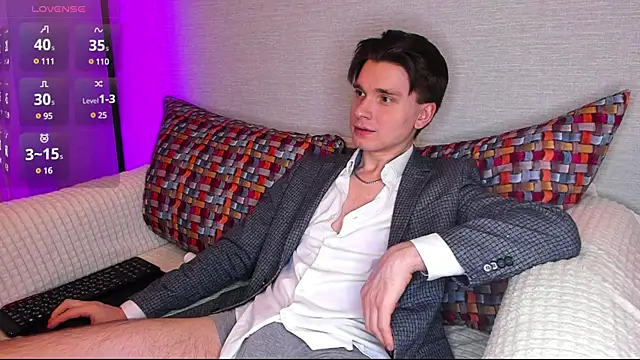 maxboy4 online show from January 27, 2025, 2:57 pm