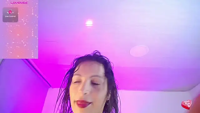 Miley Walker1 online show from February 19, 2025, 10:23 am