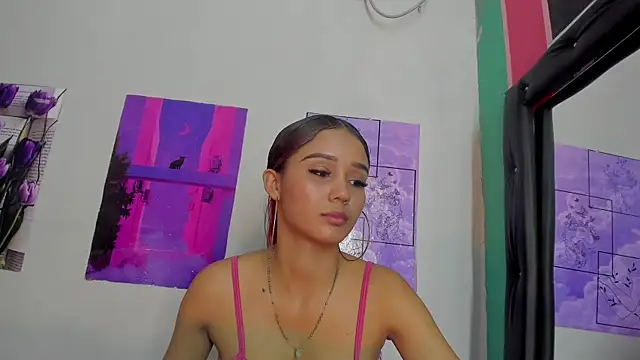 MarianaManzur online show from March 14, 2025, 8:06 pm