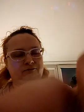 Snapshot of She-devilx chatting on June 1, 2026, 9:05 pm She-devilx online show from June 1, 2026, 9:05 pm