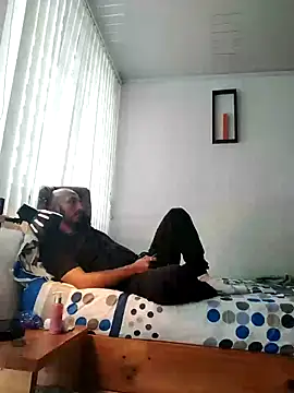 KenllyH online show from January 9, 2025, 6:57 pm