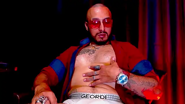 KenllyH online show from February 6, 2025, 11:37 pm