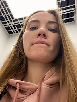 ValenciaShock online show from February 5, 2025, 8:21 am