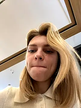 ValenciaShock online show from September 19, 2025, 6:48 am