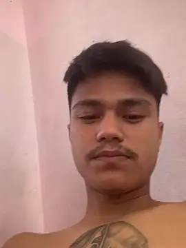 Hullax online show from April 21, 2026, 2:37 am