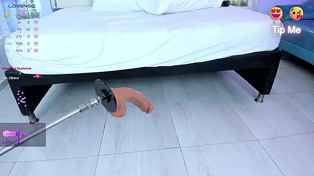 Isabella Daniell online show from March 7, 2025, 4:02 am