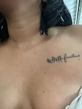 Lucia-Candy online show from December 18, 2024, 8:57 pm