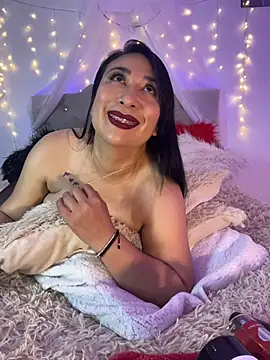 Karina Yang online show from November 27, 2025, 6:54 pm