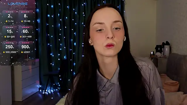 Silver rains online show from March 3, 2025, 9:59 pm