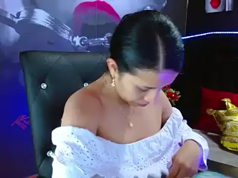 VALERY MEER online show from December 2, 2024, 11:56 am