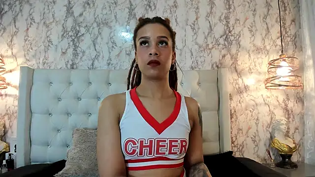 Nicolette russo online show from October 25, 2025, 3:03 am