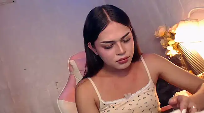 Ashely Lewis online show from December 9, 2024, 2:28 pm