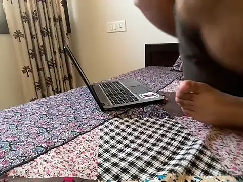 debu46 online show from September 24, 2025, 11:24 am