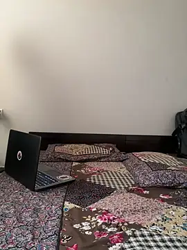 debu46 online show from March 13, 2026, 4:52 am