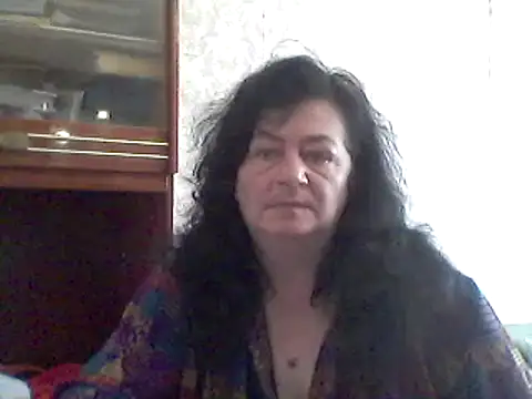 GypsiQueen2 online show from March 5, 2025, 12:22 pm