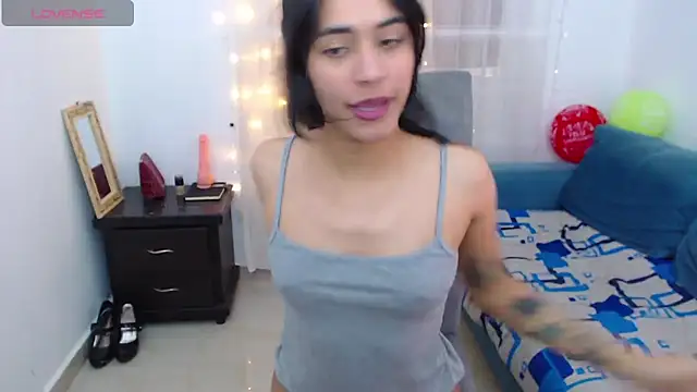 imSophia online show from March 13, 2026, 8:04 pm