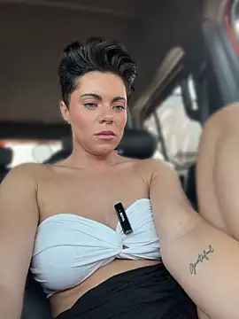 LukeLouHarvey online show from April 18, 2026, 4:38 am