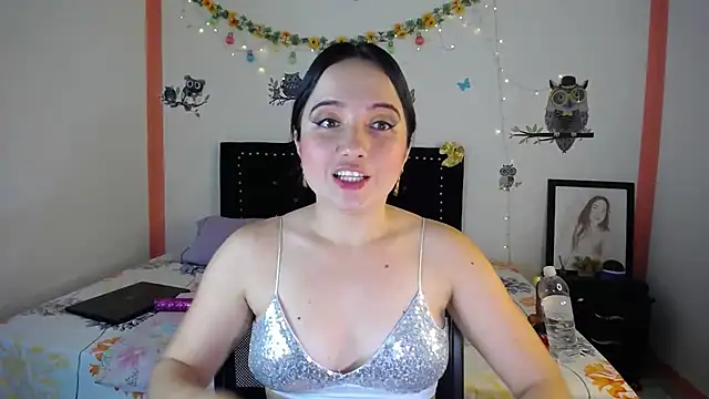 naughty girl 4u online show from February 10, 2025, 6:35 pm