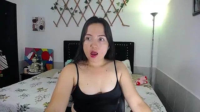 naughty girl 4u online show from May 16, 2026, 11:14 pm