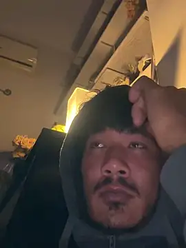 juniiorre online show from September 17, 2025, 8:43 pm