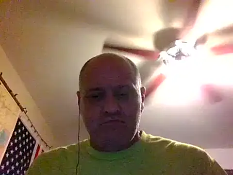 Snapshot of Gerbil8823 chatting on February 7, 2025, 2:40 am Gerbil8823 online show from February 7, 2025, 2:40 am