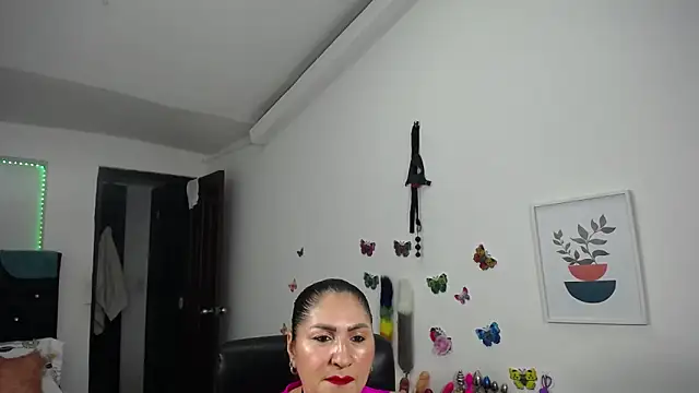 mature bigboobs10 online show from February 7, 2025, 4:27 am