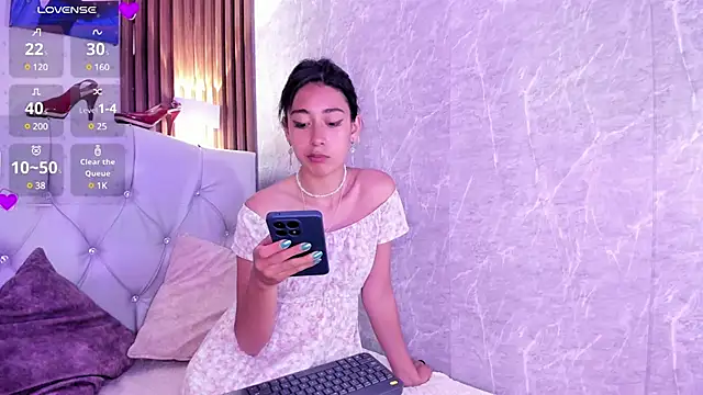 Scarlet wd18 online show from March 21, 2025, 9:01 pm