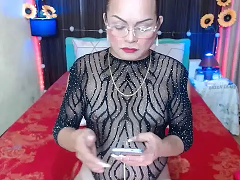 UrAsianPrincessDanie online show from February 6, 2026, 3:48 pm